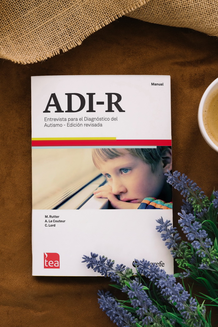 Proceso de evaluación del espectro autista en niños y adolescentes Evaluación de autismo en niños y adolescentes con el test ADI-R