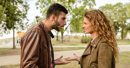 Impacto social de la violencia masculina Muestra del comportamiento violento hacia las mujeres dentro del contexto social.