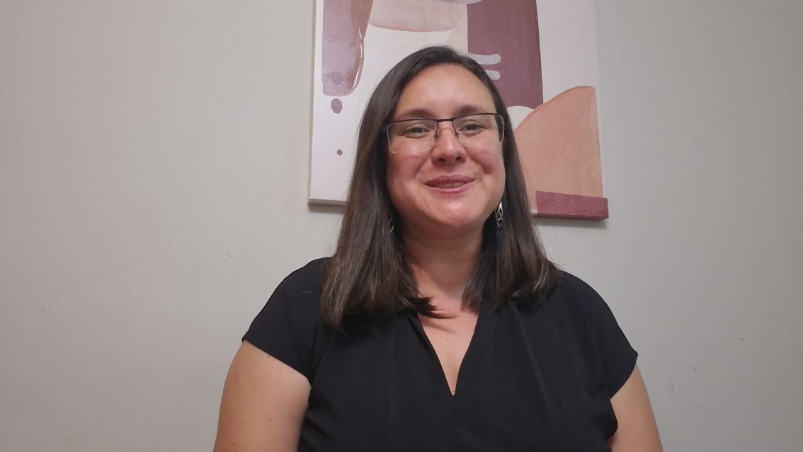 Carolina será la profesional para comenzar tu cambio hoy en un espacio seguro de escuha y contención. Carolina, trabaja con dificultades emocionales, estrés, identidad, entre otros. Un perfecto espacio para el cambio.