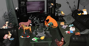 Los riesgos de la acumulación animal en el hogar Ilustración de los riesgos de acumular muchos animales en el hogar