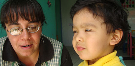 Niños con trastorno oposicionista desafiantes hacia sus padres Muchos de los niños con trastorno oposicionista tienden a ser desafiantes con los padres y autoridades
